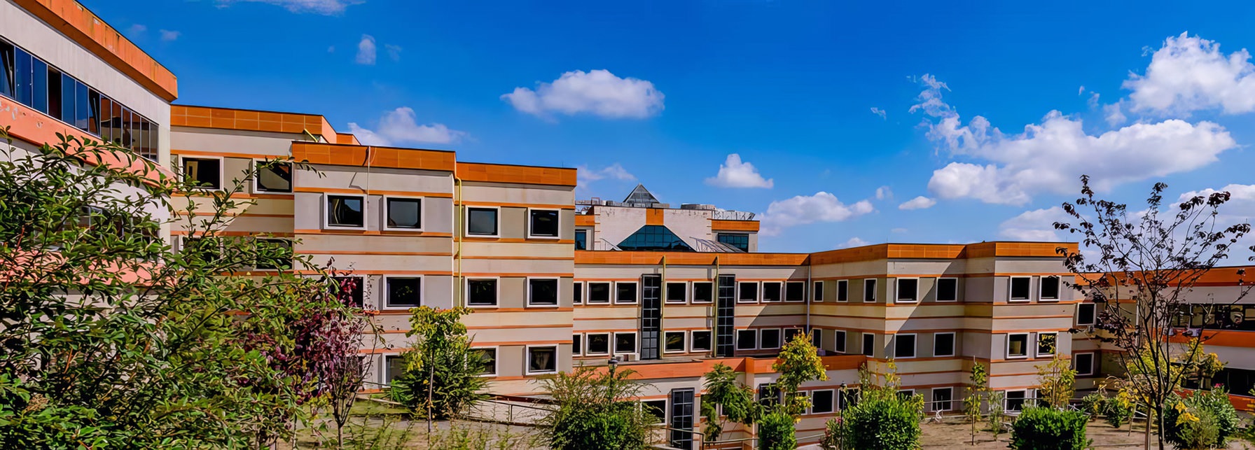 Kocaeli Üniversitesi Derslik ve Merkezi Birimler 2006
